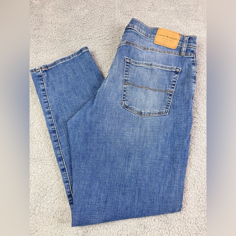 Lucky Brand Jeans Mens 38x32 Blue Denim Pants 410 Athletic Slim Light Wash